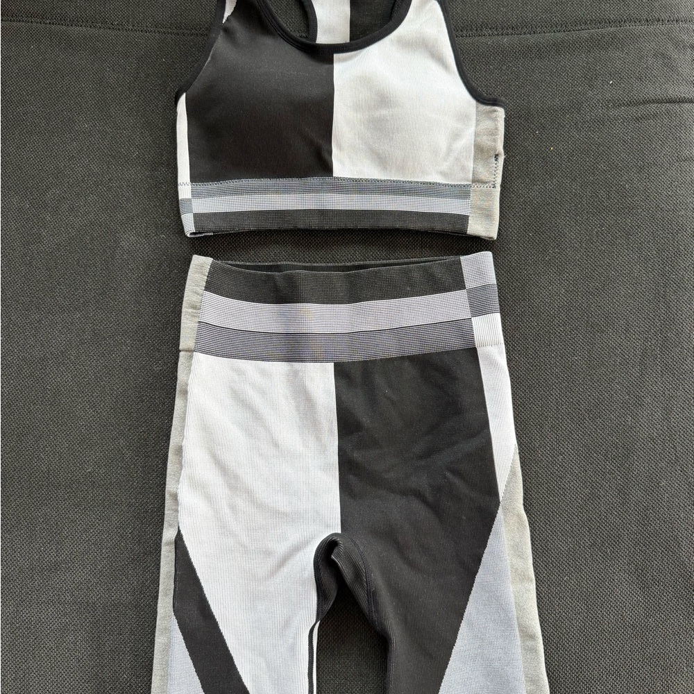 Black and Gray Colorblock Activewear Set